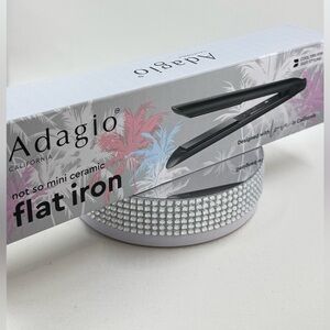 Adagio Black Ceramic Flat Iron